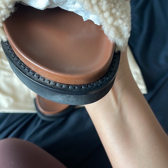 Louis Vuitton Paseo Line Sandal - Picture 8 of 9